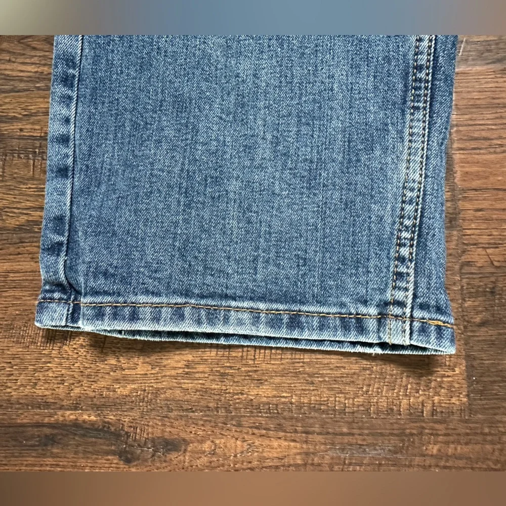 Levi's 505 40 32 jean’s blue Relaxed straight with Distressed Details men’s